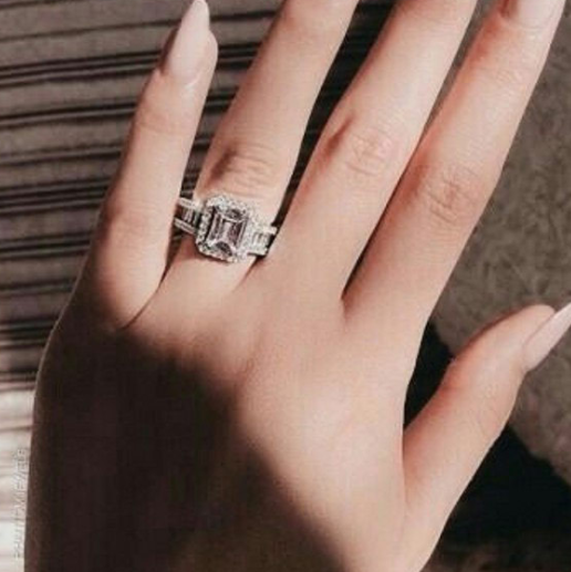 Luxury Diamond Wedding ring for Her